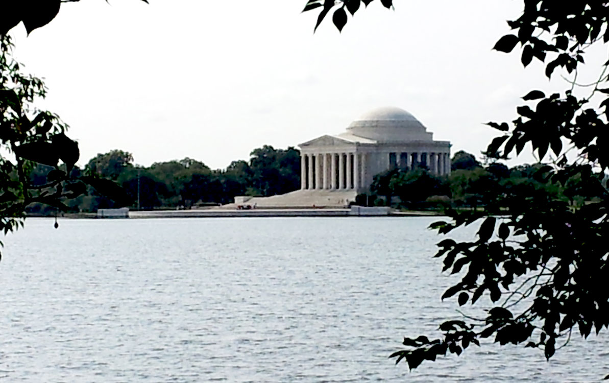 Photo of the Jefferson Memorial from across the Tidal Basin